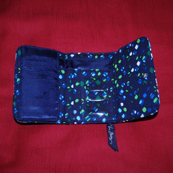 3/$30 - NEW MARKDOWN - Vera Bradley Wallet in Ink Blue - EUC - Picture 4 of 7